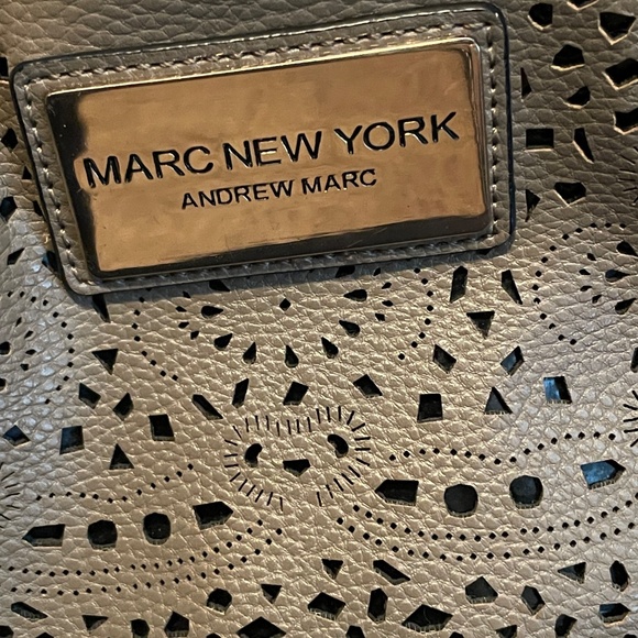 MARC NEW YORK Andrew Mark Shoulder Tote Bag - Picture 10 of 15